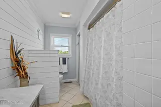 205 Barefoot Lane, Atlantic Beach, NC 28512 – photo 21: 22-web-or-mls-1S3A9701