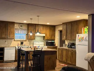 910 Mccaskill Drive, Kinston, NC 28501 — 4-bedroom manufactured home, Kinston, NC, photo 5 of 27: IMG_6132