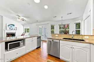 2119 Royal Pines Drive, New Bern, NC 28560 – photo 7: Kitchen