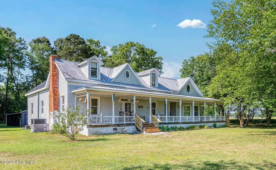 295 Henry Dunn Pickett Road, Beulaville, NC 28518 — 3-bedroom home, Beulaville, NC, photo 1 of 74: DSC_8943-2