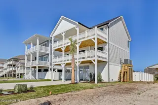 1213 N Shore Drive, Surf City, NC 28445 – photo 1: 002_6g8a2637_940