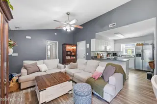 108 Gladiola Drive, New Bern, NC 28562 – photo 12: 30-web-or-mls-DSC_5932_edit