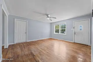 700 Henderson Drive, Jacksonville, NC 28540 – photo 6: 26-web-or-mls-_RAD1783