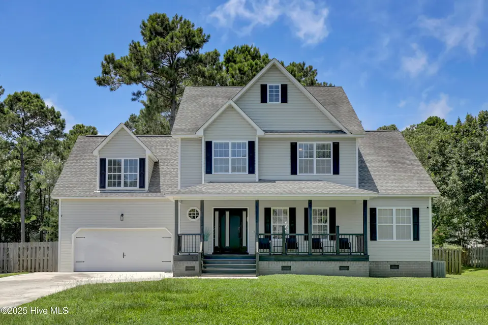 302 Osprey Point Drive, Sneads Ferry, NC 28460 – photo 1 of 32: 6G8A9936