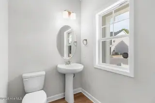 241 Cline Way Unit 110, Beaufort, NC 28516 – photo 10: Powder Room