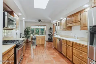 126 Loblolly Drive, Pine Knoll Shores, NC 28512 – photo 15: 26-web-or-mls-chadwick-visuals-126-loblo