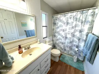 5005 Hunting Ridge Road NW, Wilson, NC 27896 — 3-bedroom manufactured home in Windemere, Wilson, NC, photo 13 of 23: Master Bath