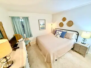 2511 W Fort Macon Road 211-B, Atlantic Beach, NC 28512 – photo 11: Principal Bedroom