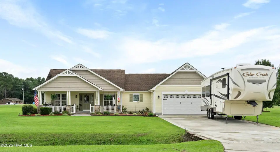 564 Comfort Road, Richlands, NC 28574 – photo 1 of 52: Front