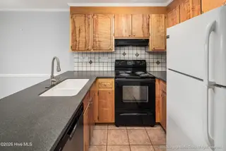 2320 Vineyard Drive O-7, Winterville, NC 28590 – photo 8: 20260312 MLS S_Nilsen 2320 Vineyard Dr U