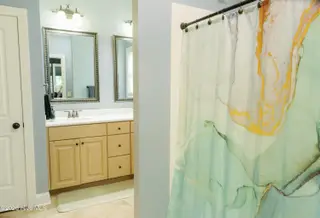 377 Victoria Drive, Chocowinity, NC 27817 – photo 13: Primary bath 377Victoria-5041