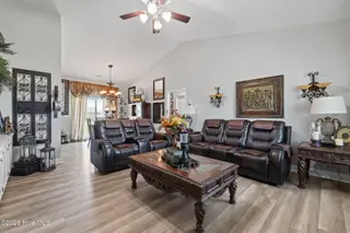 214 Weeping Willow Drive, La Grange, NC 28551 – photo 17: Living Room
