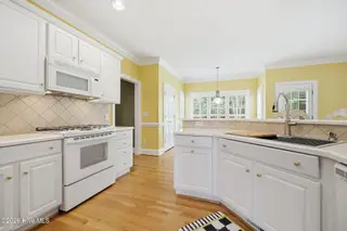 1901 Woodwind Drive, Greenville, NC 27858 – photo 18: 34-web-or-mls-IMG_0083