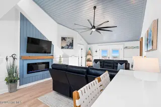 5518 E Beach Drive, Oak Island, NC 28465 – photo 15: 5518 E Beach Drive 15