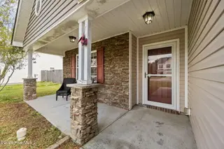 719 Savannah Drive, Jacksonville, NC 28546 – photo 6: 6-web-or-mls-06