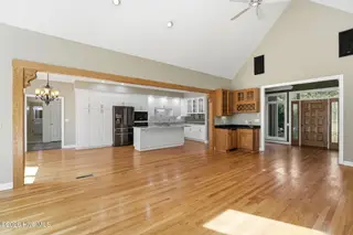 27 Mcmichael Drive, Pinehurst, NC 28374 – photo 9: 13-web-or-mls-DSC08424