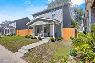 905 Walnut Street, Wilmington, NC 28401 – photo 5: 4_front exterior