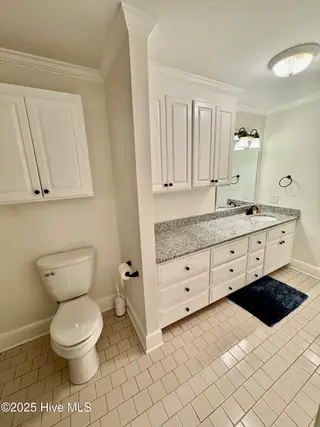 4040 Nc 903, Albertson, NC 28508 — 4-bedroom home, Albertson, NC, photo 19 of 41: Master Bath