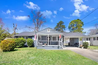 203 Banks Avenue, Goldsboro, NC 27534 — 3-bedroom home in Jefferson Park, Goldsboro, NC, photo 2 of 22: 01-203 Banks Ave-1