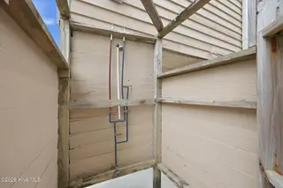 136 Sea Dunes Drive, Emerald Isle, NC 28594 – photo 9: 48-web-or-mls-IMG_7138