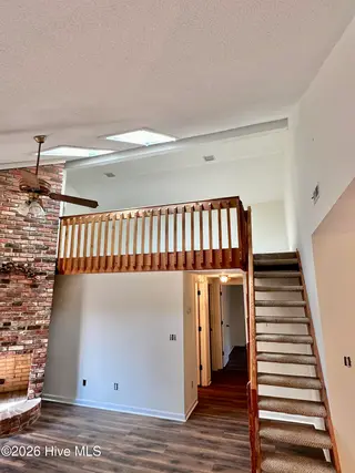 200 Rollins Drive 45, Greenville, NC 27834 – photo 4: RW Loft