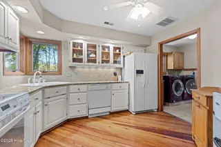 404 Hillcrest Drive, Morehead City, NC 28557 – photo 15: 30-web-or-mls-1S3A0721