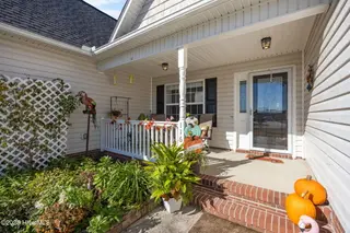 116 Weste Avenue, Jacksonville, NC 28540 – photo 4: 48-web-or-mls-116 Weste Ave 107