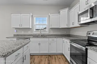 379 Water Wagon Trail, Jacksonville, NC 28546 – photo 8: 08