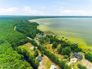 27 Big Creek Circle, Lake Waccamaw, NC 28450 – photo 9: 009_27_big_creek_circle-9_591