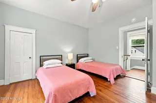 1816 Trent Boulevard, New Bern, NC 28560 – photo 10: 30-web-or-mls-0C0A9867_edit