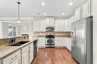 1014 Ginger Lily Way, Leland, NC 28451 — 4-bedroom home in Waterford of the Carolinas, Leland, NC, photo 13 of 53: 14-web-or-mls-DSC07496