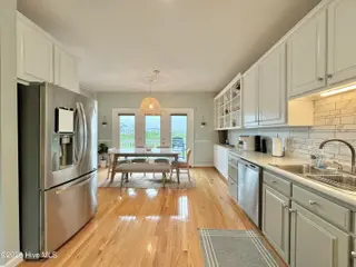 116 Sea Oaks Court, North Topsail Beach, NC 28460 – photo 12