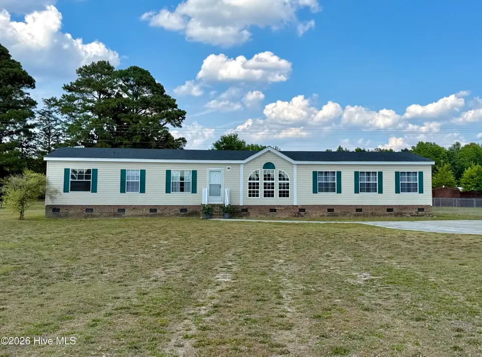 4900 Sidneys Lane, La Grange, NC 28551 – photo 1 of 60: IMG_9186