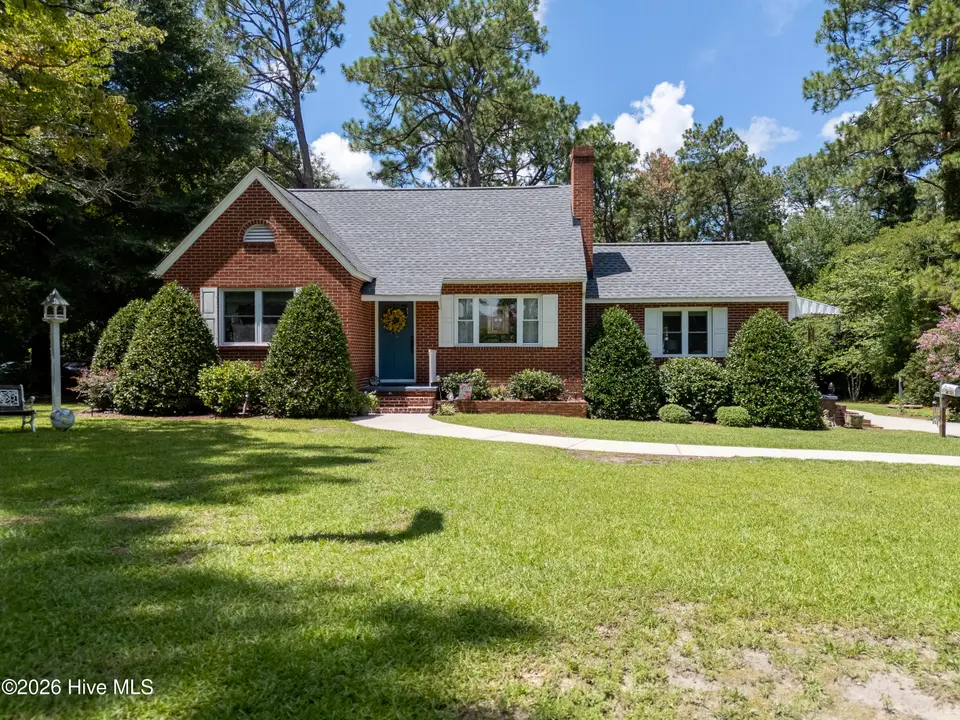 1301 N Poplar Street, Aberdeen, NC 28315 – photo 1 of 46: Front of House
