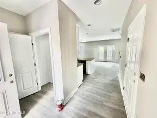 2886 Fox Run Circle, Kinston, NC 28504 – photo 2: Front Entry