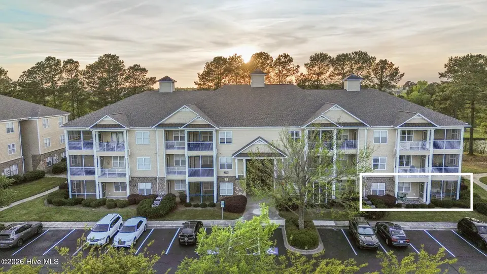 270 Woodlands Way Unit 2, Calabash, NC 28467 — 3-bedroom condo in Crow Creek, Calabash, NC, photo 1 of 38: 270 Woodlands Way unit 2