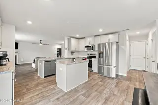 212 Gracie Farms Road, New Bern, NC 28560 — 4-bedroom home in Tyler, Home on the Lake, New Bern, NC, photo 5 of 32: Kitchen 3