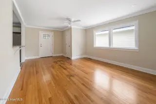 619 S 9th Street, Wilmington, NC 28401 – photo 14: 13-web-or-mls-DSC_5046