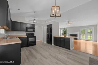 101 Jacqueline Drive, Havelock, NC 28532 – photo 13: 31-web-or-mls-DSC_3140