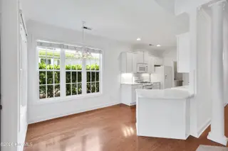 1009 N Sanderling Drive, Leland, NC 28451 — 3-bedroom townhome in Waterford of the Carolinas, Leland, NC, photo 10 of 63: Breakfast bNook