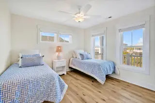 1408 E Beach Drive, Oak Island, NC 28465 – photo 22: 1408EastBeachDrive-15