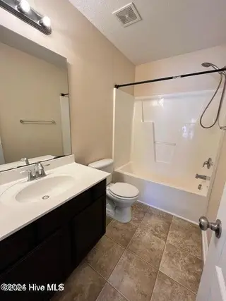 114 Glen Cannon Drive, Jacksonville, NC 28546 – photo 9: 20241113145456058256000000-o
