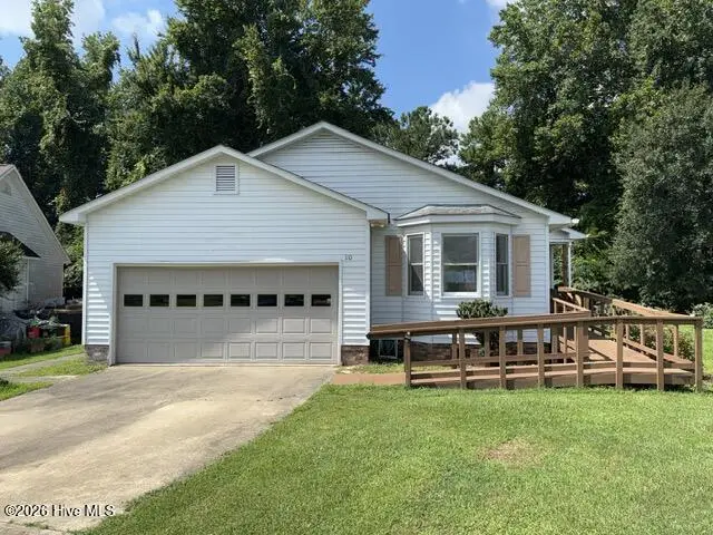 110 Stillwater Court, New Bern, NC 28562 — 3-bedroom home in River Bend, New Bern, NC, photo 1 of 18: A Front View