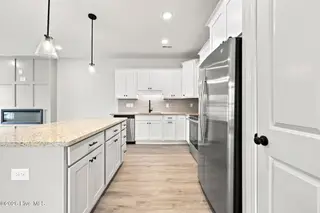 2020 Dartford Drive B, Greenville, NC 27834 – photo 10: 11-web-or-mls-BLS_0020_edit