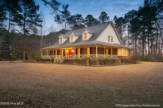 1296 Worthington Lane, Greenville, NC 27858 – photo 4: 20260203 MLS K_Holloman 1296 Worthington
