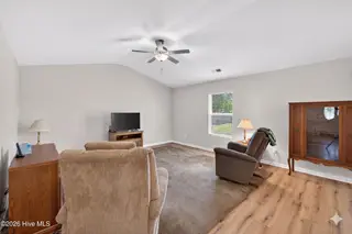 429 Poppleton Drive, Hampstead, NC 28443 – photo 11: Living Room 1