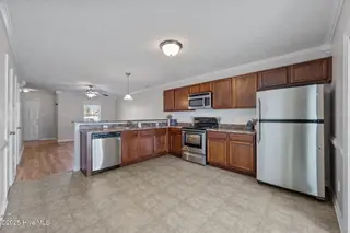 229 Glen Cannon Drive, Jacksonville, NC 28546 – photo 7: 30-web-or-mls-_RAD0679
