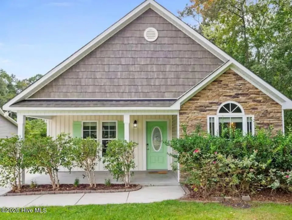 514 Old Folkstone Road, Holly Ridge, NC 28445 – photo 1 of 24: 1000011937