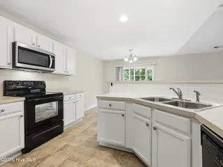 303 Brunswick Drive, Jacksonville, NC 28546 – photo 17
