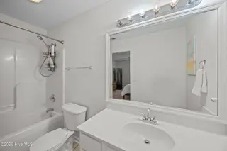 2924 Flintridge Drive, Greenville, NC 27834 – photo 21: 25-web-or-mls-BLS_0045